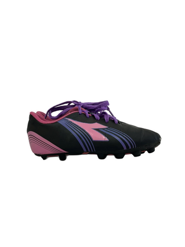 Used Diadora BLACK/PURP Soccer Cleats Black And Purple Youth 13.0 11692-S000148829