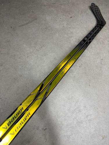 2 PACK 82 Flex P92 Senior Bauer Vapor Hyperlite2 Left Hand Hockey Stick (New) Pro Stock