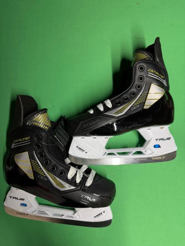 New True Catalyst 5 Hockey Skates | Size 4.5R