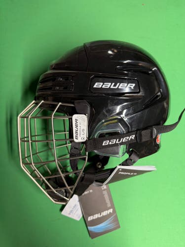 New Bauer Re-Akt 75 Helmet | Large