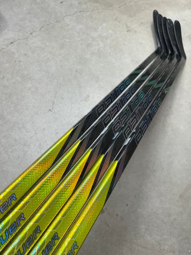 5 PACK 87 Flex P92M Senior Bauer Tracer Right Hand Hockey Stick Pro Stock NHL (New)
