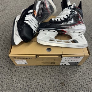 Bauer Vapor Fly40 Hockey Skates Regular Width Size 3.5 (New)