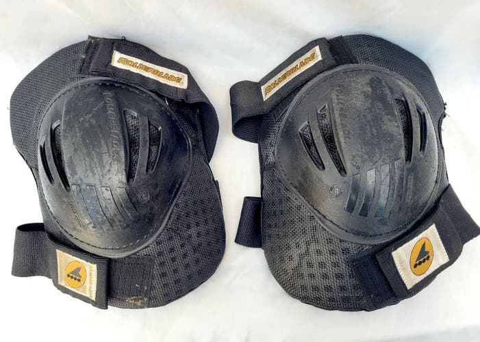 1990s Rollerblade XL Mens Knee Pads. 11"L x 10"W.