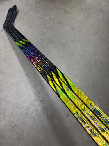 3 PACK 112 Flex P28 Senior Bauer Tracer Right Hand Hockey Stick Pro Stock NHL (New)