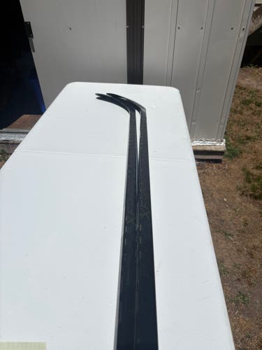 Intermediate CCM XF Ghost Right Handed Hockey Stick P29 65 Flex (New)