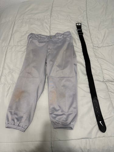 Gray Men's XL Youth Wilson Game Pants With Belt (Used)
