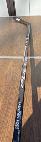 Intermediate Bauer Pulse Left Handed Hockey Stick P92 65 Flex (New) White