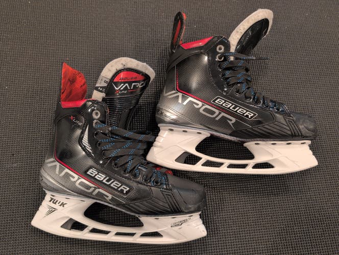 Bauer Vapor X-Lite Hockey Skates 8 (Used)