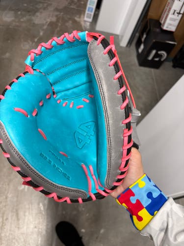 LH Catcher's Glove 32.5" (New) pro 44