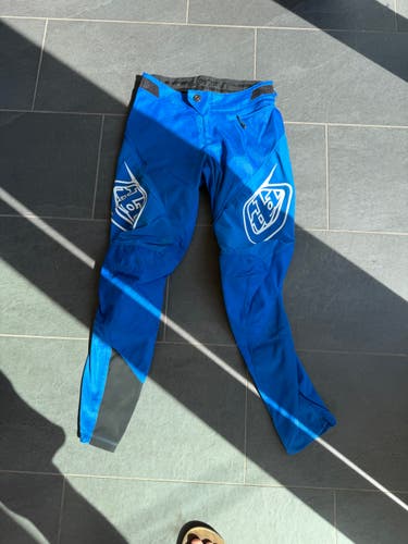 Size 28 Men's Troy Lee Designs Sprint Pants