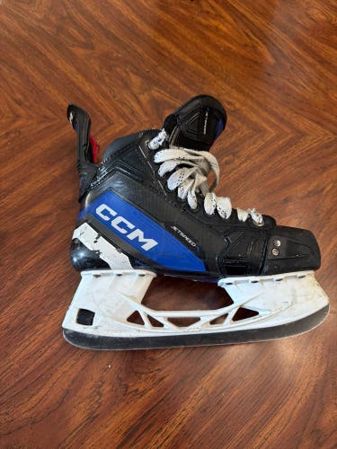 Black CCM JetSpeed XTRA PLUS Hockey Skates 6 (Used)
