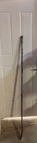 Junior Bauer Pulse Left Hand Hockey Stick P28 40 Flex (New)