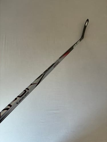 New 70 Flex P88 Senior Bauer Vapor League Left Hand Pro Stock Hockey Stick