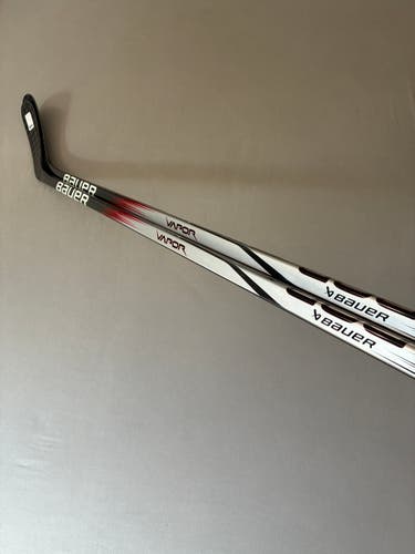 *2 Pack* of New 77 Flex P92 Senior Bauer Vapor League Right Hand Pro Stock Hockey Sticks