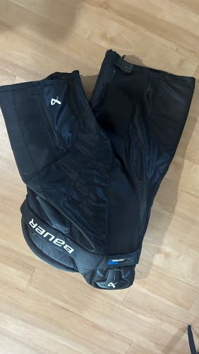 Senior Medium Bauer HP Pro Hockey Pants (Used)