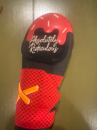 (Used)aria sliding mit (black cherry ice cream)