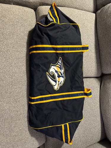 Pro Stock Warrior, Nashville Predators player equipment bag