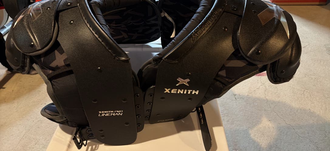 XXL Adult Xenith Pro Skill Shoulder Pads (New)