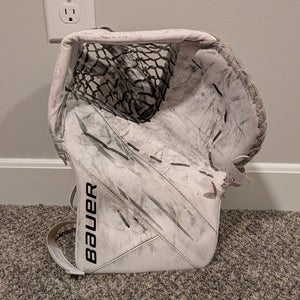 Bauer Vapor 3X Catch Glove (Used)