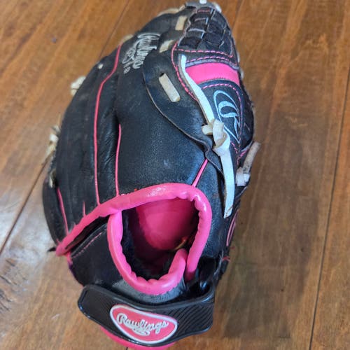 Rawlings RH Storm Softball Glove 10.5" Age 5-8. Game ready w/ Sure Catch
