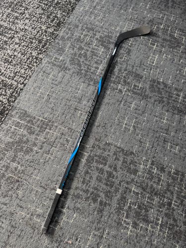 Senior Bauer Nexus E50 Pro Right Handed Hockey Stick P92 77 Flex (Used)