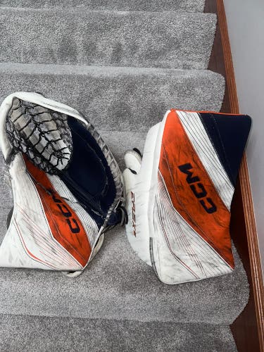 CCM EFlex 6 Regular Glove and Blocker (Used)