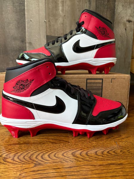 Nike Jordan 1 Men Size 12 Mid Football Cleats Patent Leather  display picture 2