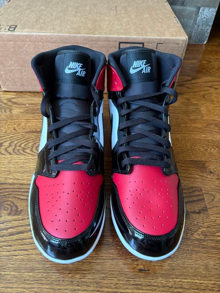 Nike Jordan 1 Men Size 12 Mid Football Cleats Patent Leather  display picture 3
