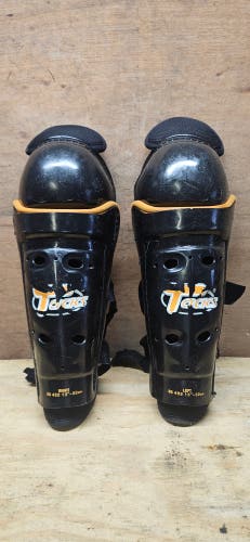 Intermediate CCM 13" Shin Pads (Used)