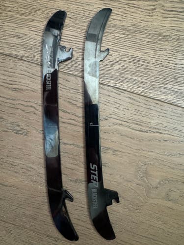 Step Steel Blacksteel 238 mm (Used)  for CCM Skates