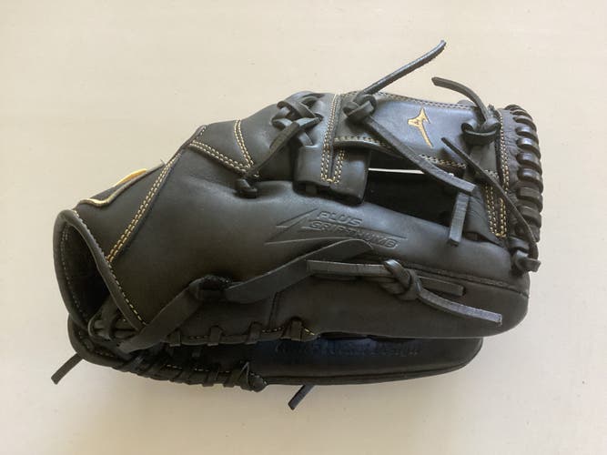 Rawlings MVP Prime GMVP 1175 P4 11.75” RH Baseball Glove (Like New)