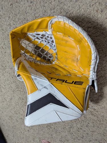 True Catalyst 7x3 Goalie Glove