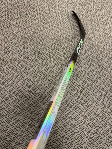 Junior CCM JetSpeed FT8 Pro Right Handed Hockey Stick P29+1/4 50 Flex (New)