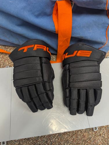True 4 Roll Classic Gloves 14" Pro Stock