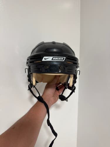 Mint Medium Nike Bauer 4500 Helmet (Used)