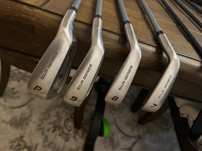 Junior US Kids Golf US Kids Tour Series 63" Right Handed Clubs (Full Set) Junior 7 Pieces (Used)
