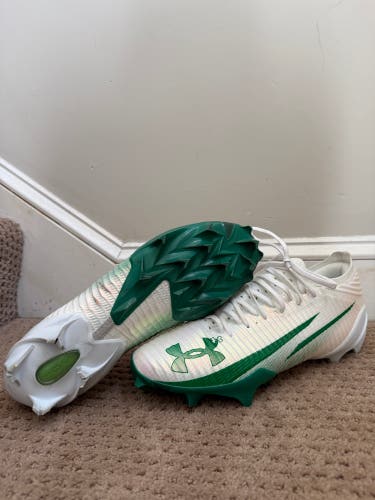 White Men's Size M 11.0 (W 12.0) Adult Under Armour Cleats (New)