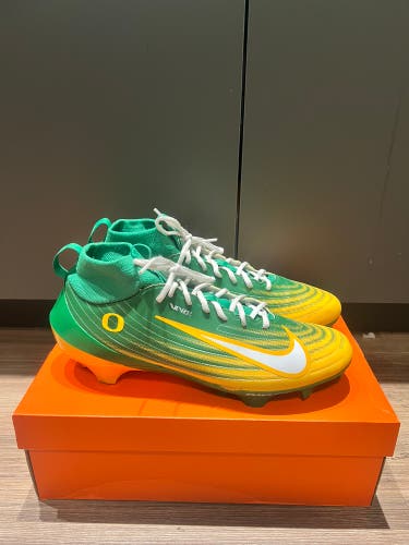 Oregon Ducks Nike ZOOM AIR VAPOR PRO Size 11.5 PE Cleats Team Issued IB4035-300