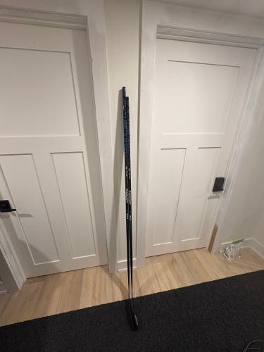 Senior Bauer Nexus League Right Handed Hockey Stick P92 70 & 77 Flex (New)