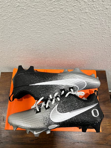 Size 12 Nike Vapor Edge Speed 360 2 Oregon Ducks PE Football Cleats NEW Nike Vapor Edge Speed 360 2 Oregon Ducks PE Football Cleats  main image 3