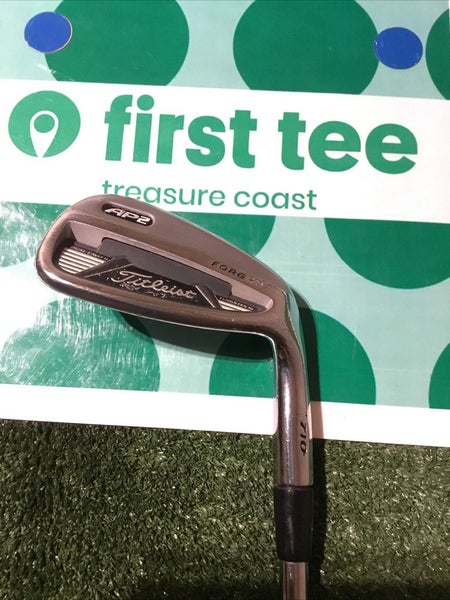 Titleist AP2 710 Forged Pitching Wedge (PW) Regular R300 Steel Shaft (36)