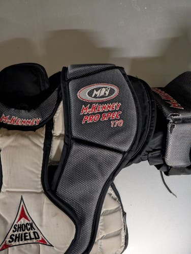 XS intermediate Mckenney Goalie Chest Protector (Used)
