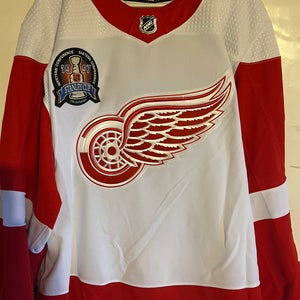Adidas Detroit Red Wings Size 54 Men's Jersey (New) MIC