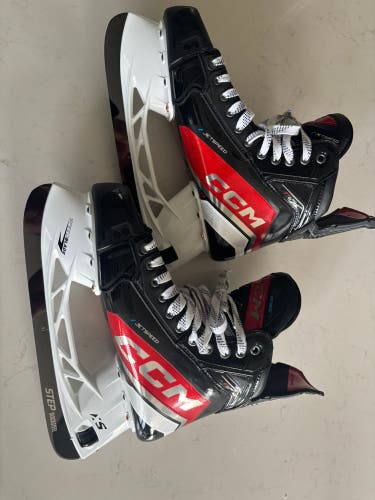 2023 CCM JetSpeed FT6 Pro Hockey Skates Narrow Width 9 (Used)
