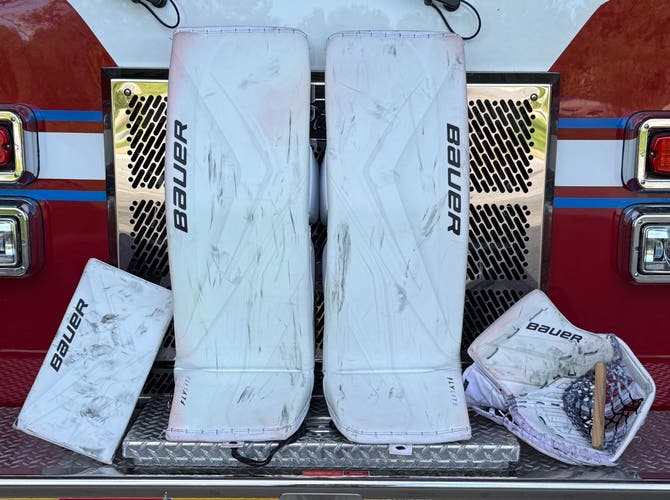 36" Bauer Flylite Regular Goalie Full Set (Used)