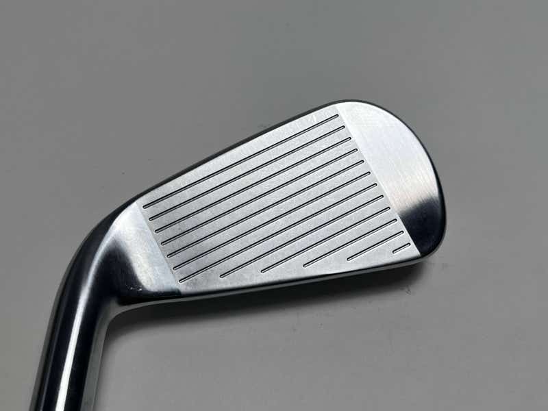 Titleist U 505 Utility 2023 3 Iron 20* Project X HZRDUS 6.0 Black