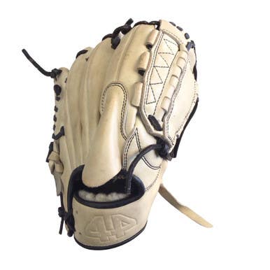 Used 44 PRO SIGNATURE SERIES BB/SB Glove RH Throw Tan 11 1/2" 11760-S000091699