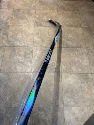 Senior Bauer Vapor Flylite Right Handed Hockey Stick P92 87 Flex (New)
