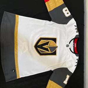 James Neal Vegas golden knight’s jersey