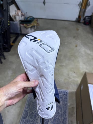 Men's 2025 TaylorMade Qi10 Right Handed Driver 10.5 Loft (New)